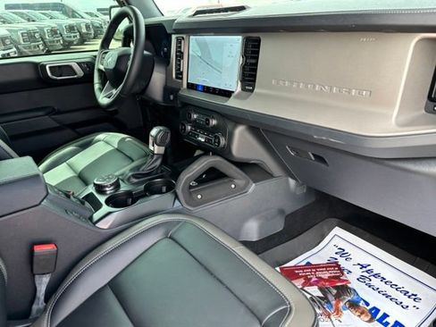 New 2026 Ford Bronco Outer Banks w/ Sasquatch Package AWD/4WD image 22