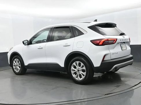 Used 2024 Ford Escape Active FWD image 9