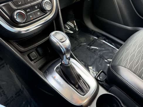 Used 2015 Buick Encore FWD image 15