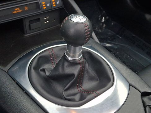 Used 2017 MAZDA MX-5 Miata RF Grand Touring image 13