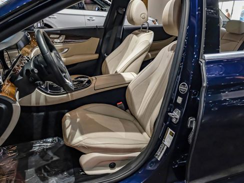 Used 2018 Mercedes-Benz E 300 image 33