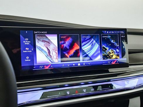 New 2026 BMW 740i w/ Premium Package image 30