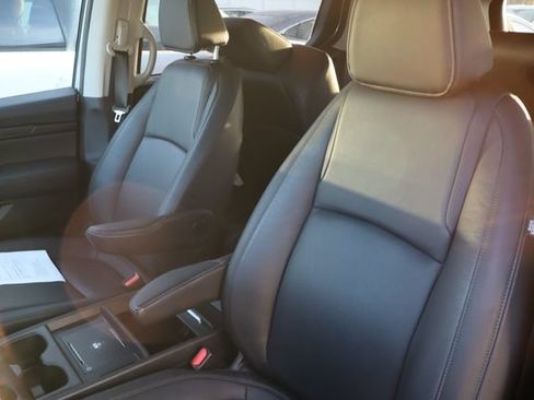 Used 2025 Honda Odyssey EX-L image 6