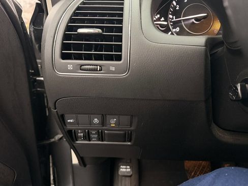 Used 2018 Nissan Armada Platinum image 10