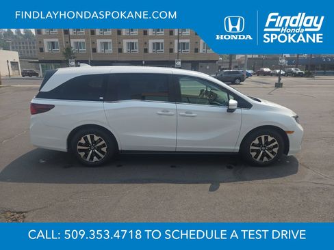 Used 2026 Honda Odyssey EX-L image 6