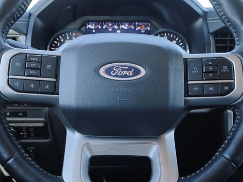 Used 2024 Ford Expedition Max XLT image 20