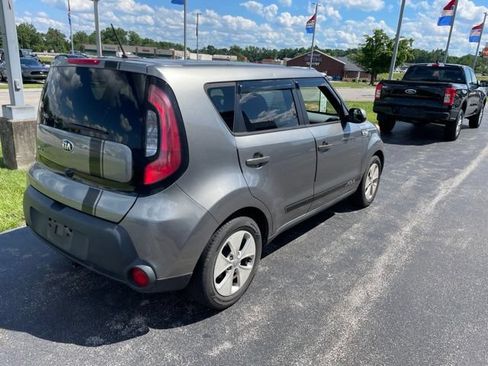 Used 2016 Kia Soul w/ Convenience Package FWD image 5