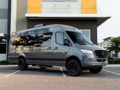 Used 2019 Mercedes-Benz Sprinter 4x4 170 image 1
