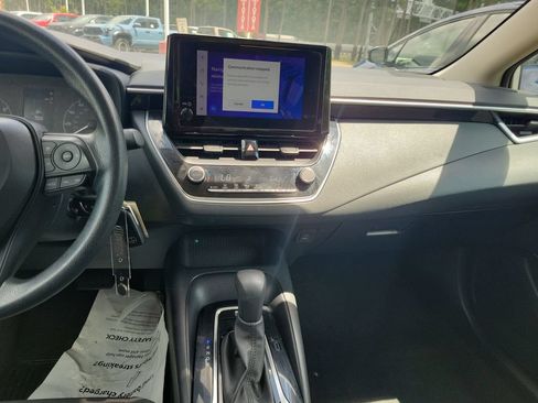 Certified 2024 Toyota Corolla LE FWD image 18