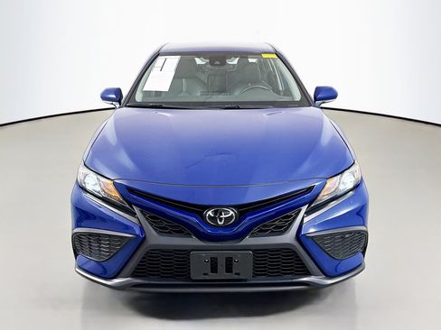 Used 2024 Toyota Camry SE FWD image 2