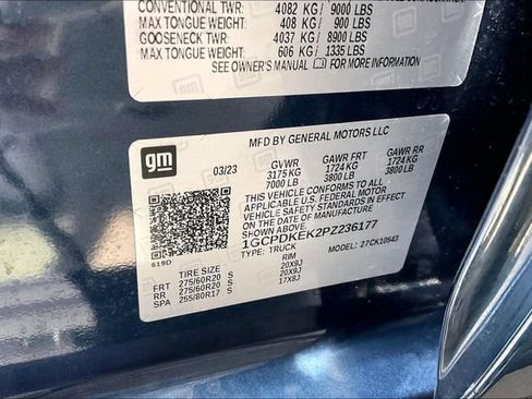 Used 2023 Chevrolet Silverado 1500 LT AWD/4WD image 14