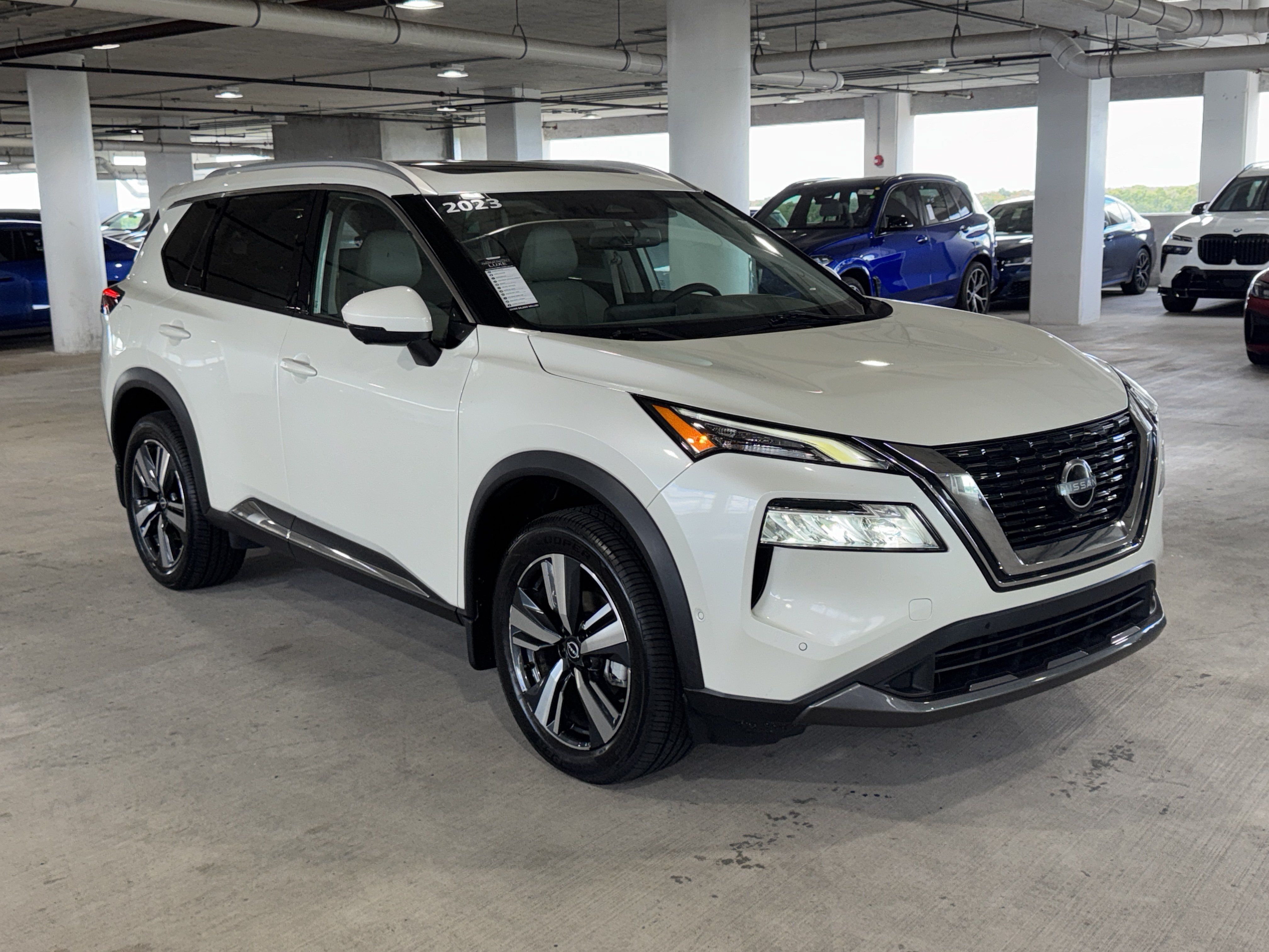 Used 2023 Nissan Rogue SL w/ SL Premium Package AWD/4WD image 2