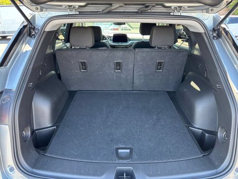 Used 2025 Chevrolet Blazer LT FWD image 28