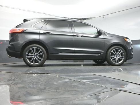 Used 2019 Ford Edge Titanium w/ Cold Weather Package image 35