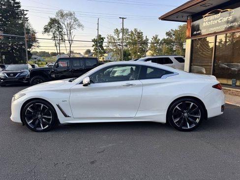 Used 2017 INFINITI Q60 3.0t w/ Premium Plus Package 3.0T AWD/4WD image 2