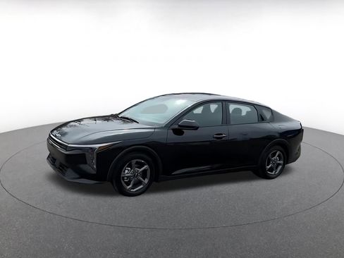 Used 2025 Kia K4 LXS image 7