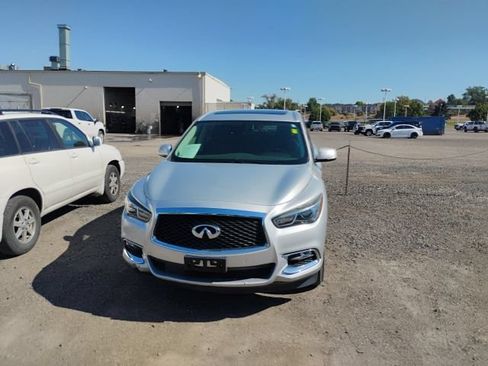 Used 2019 INFINITI QX60 Pure FWD image 2