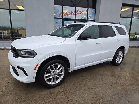 Used 2023 Dodge Durango GT image 3