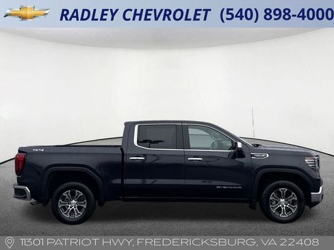 Certified 2025 GMC Sierra 1500 SLT image 19