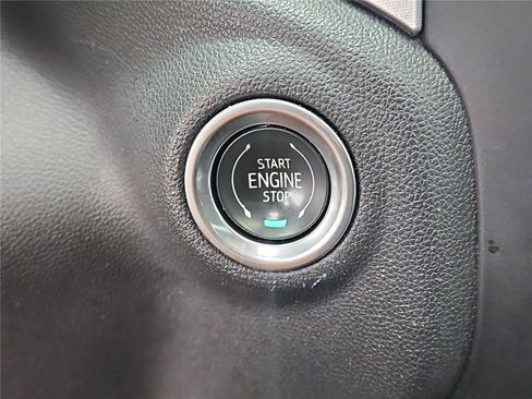 Used 2020 GMC Sierra 1500 SLT w/ SLT Premium Plus Package AWD/4WD image 30