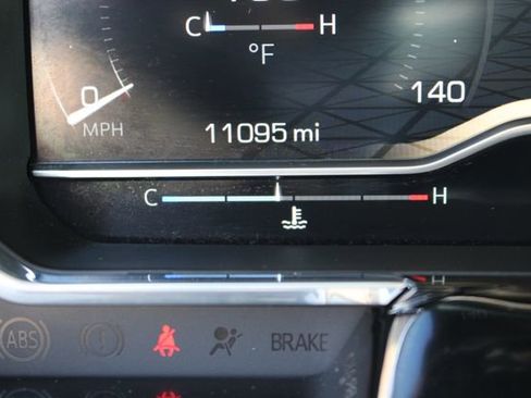 Used 2025 GMC Sierra 1500 Elevation w/ Preferred Package image 14