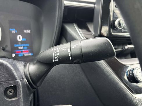 Used 2022 Toyota Corolla LE image 24