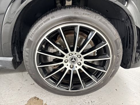 Used 2021 Mercedes-Benz GLE 450 4MATIC image 12