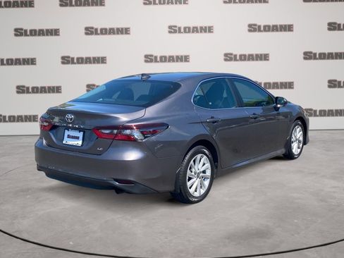 Used 2023 Toyota Camry LE w/ Convenience Package FWD image 5