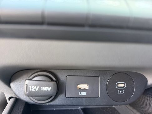 Certified 2025 Hyundai Elantra Sport FWD image 32
