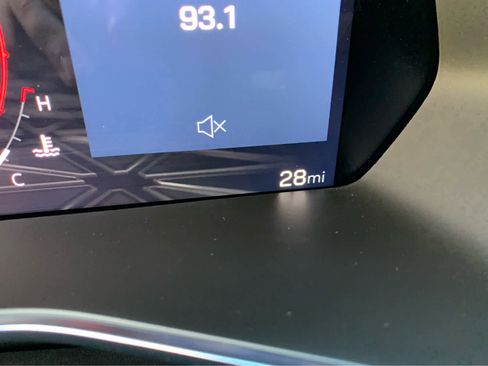 Used 2024 GMC Canyon AT4X image 14