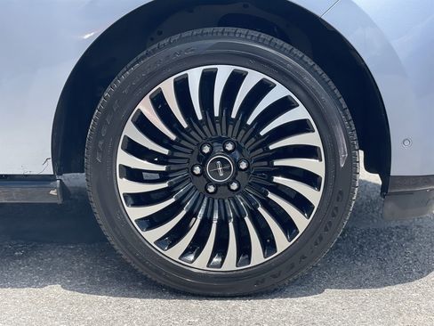 Used 2018 Lincoln Navigator Black Label w/ Cargo Package AWD/4WD image 46