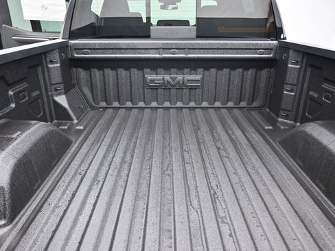 New 2026 GMC Sierra 1500 SLT w/ SLT Premium Plus Package image 17