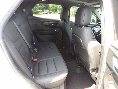 Used 2022 Chevrolet TrailBlazer RS w/ Sun and Liftgate Package AWD/4WD image 33