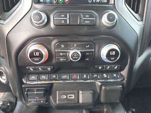 Used 2020 GMC Sierra 1500 Denali w/ Denali Ultimate Package AWD/4WD image 21