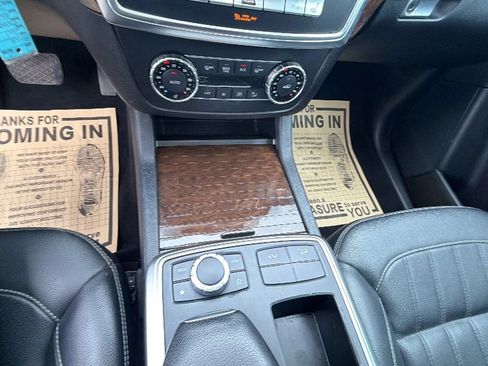 Used 2013 Mercedes-Benz GL 450 4MATIC image 28