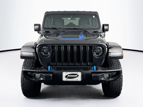 Used 2023 Jeep Wrangler Unlimited Rubicon 4xe w/ Steel Bumper Group AWD/4WD image 4