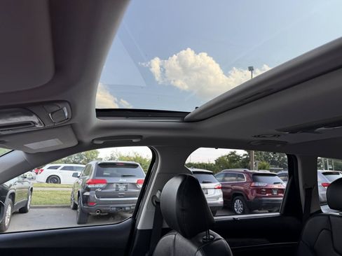 Used 2020 Kia Telluride EX AWD/4WD image 22
