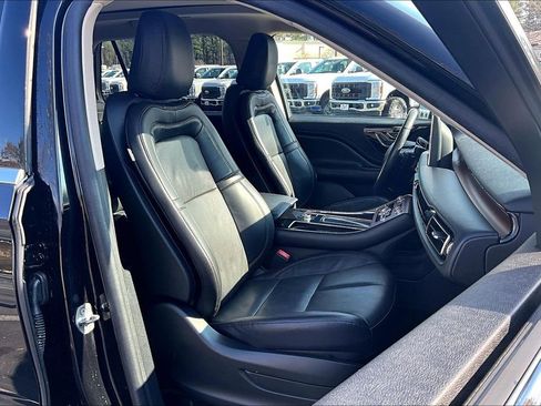 Certified 2022 Lincoln Aviator Reserve w/ Equipment Group 201A image 7