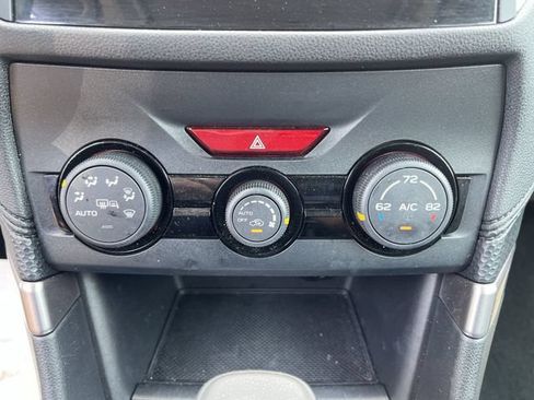 Used 2023 Subaru Forester Premium AWD/4WD image 19