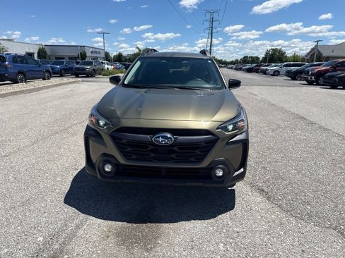 Certified 2024 Subaru Outback Premium w/ Popular Package #1A AWD/4WD image 5