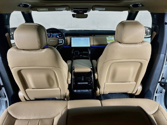 New 2027 Land Rover Range Rover Sport SE AWD/4WD image 22