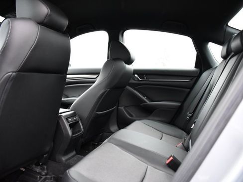 Used 2022 Honda Accord Sport image 18