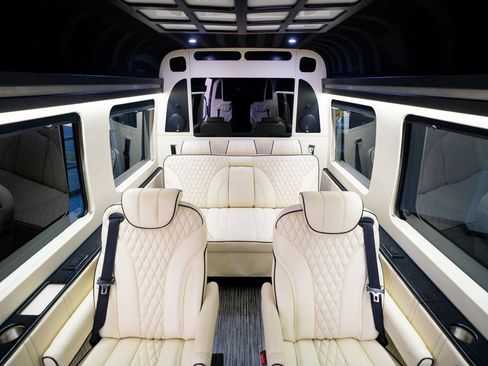 Used 2019 Mercedes-Benz Sprinter 170 image 34