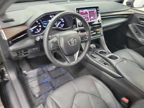 Used 2022 Toyota Avalon XLE image 19