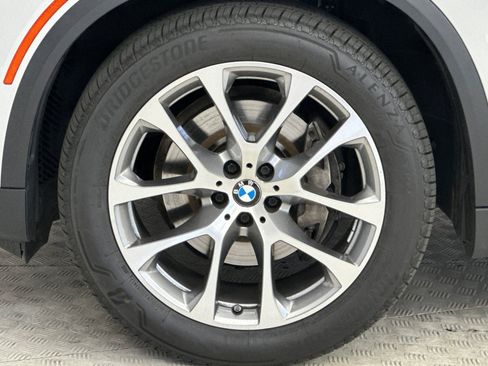 Used 2024 BMW X5 xDrive40i AWD/4WD image 12