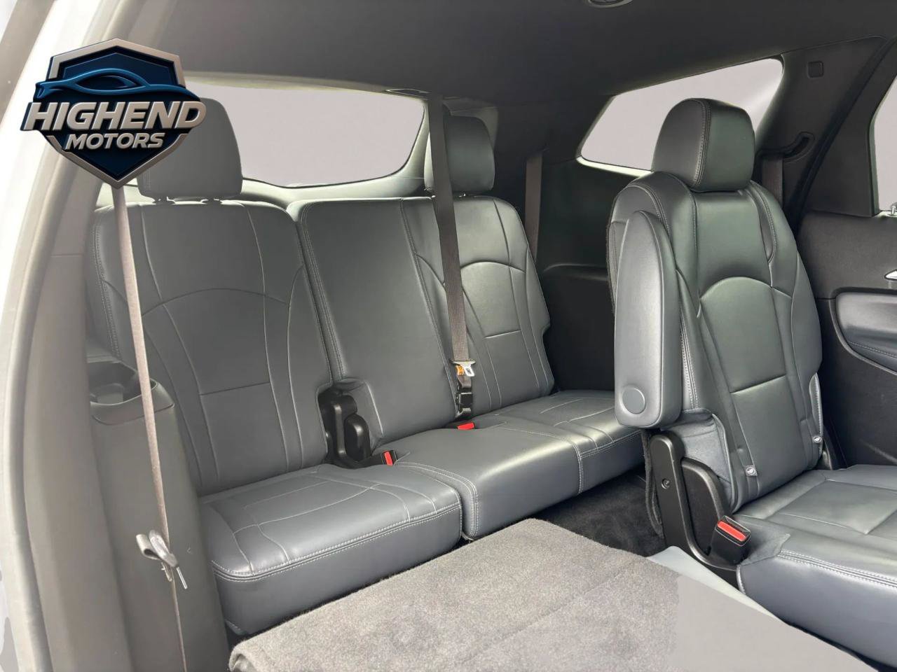 Used 2024 Buick Enclave Premium AWD/4WD image 18