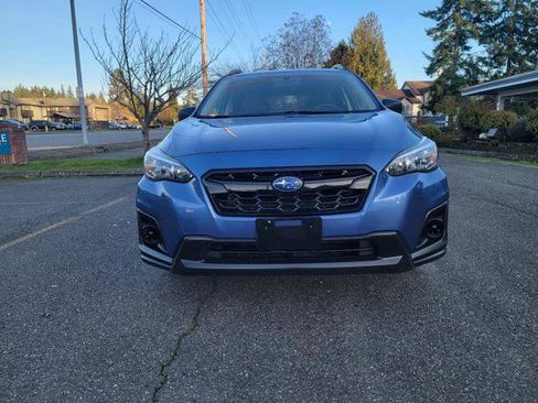 Used 2018 Subaru Crosstrek 2.0i image 2