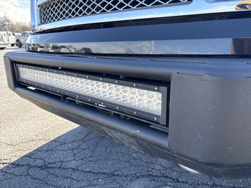 Used 2012 Ford F150 Lariat w/ Lariat Chrome Pkg image 13