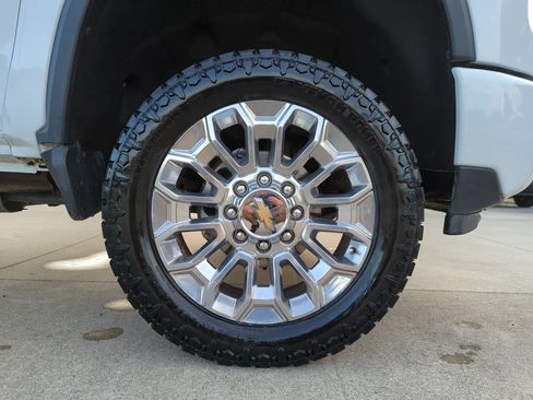 Used 2024 Chevrolet Silverado 2500 High Country AWD/4WD image 28