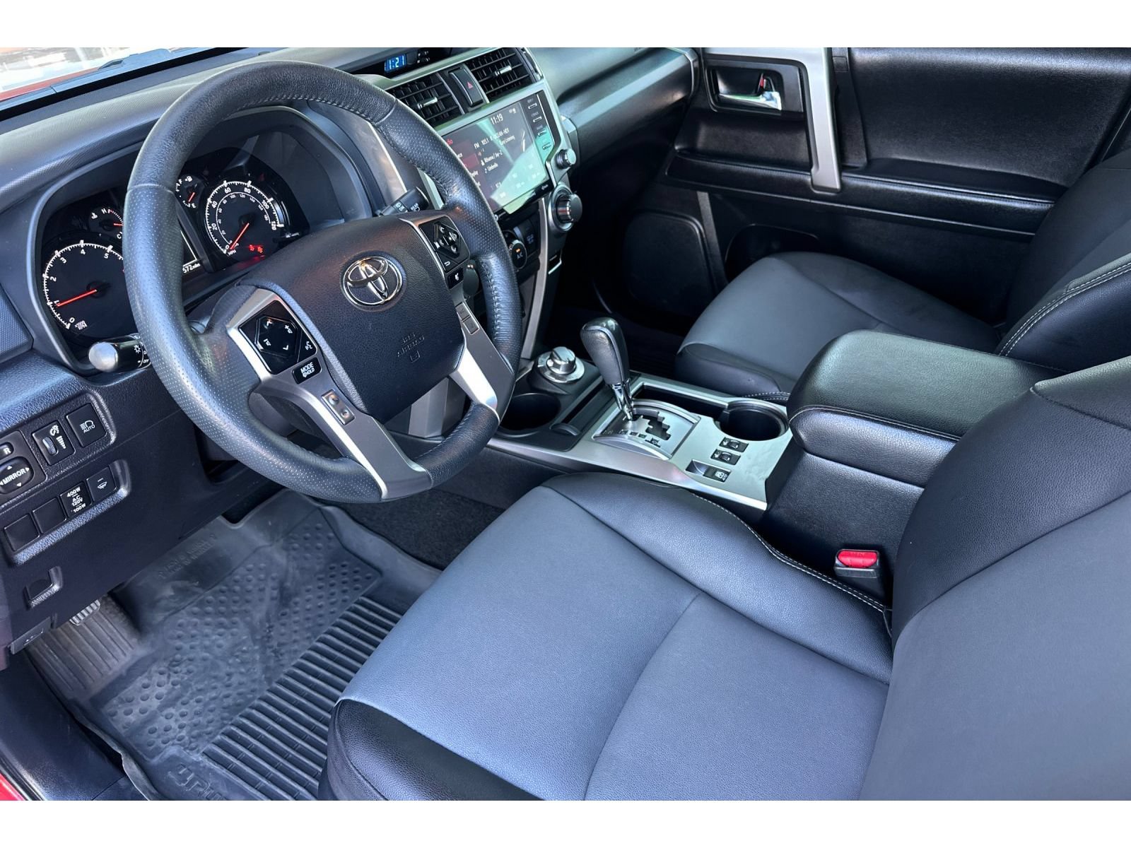 Certified 2022 Toyota 4Runner SR5 Premium w/ Moonroof Package AWD/4WD image 10